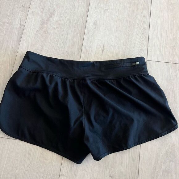 Nike  women’s black shorts size L - Picture 5 of 9